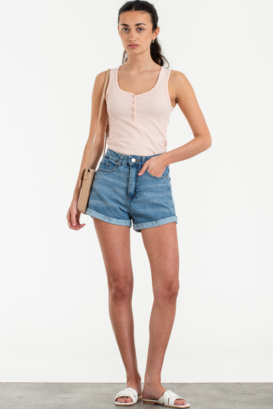 SHORT MILA