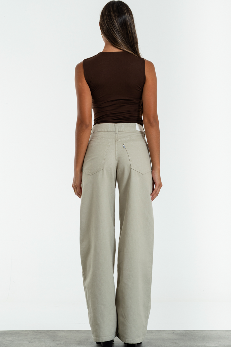 ISOS WIDE LEG RIGIDO CLASICO TIRO ALTO CORDEROY BEIGE 36