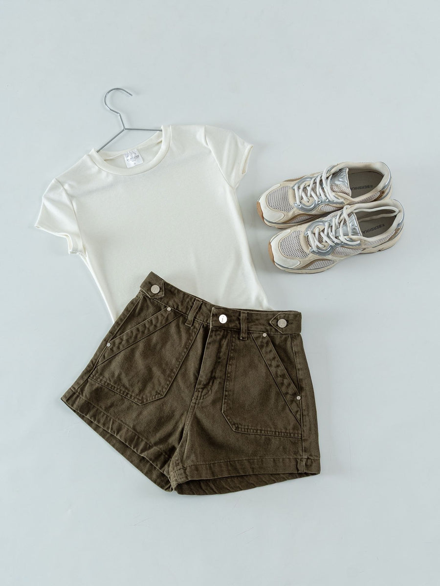 SHORT ANTONELLA