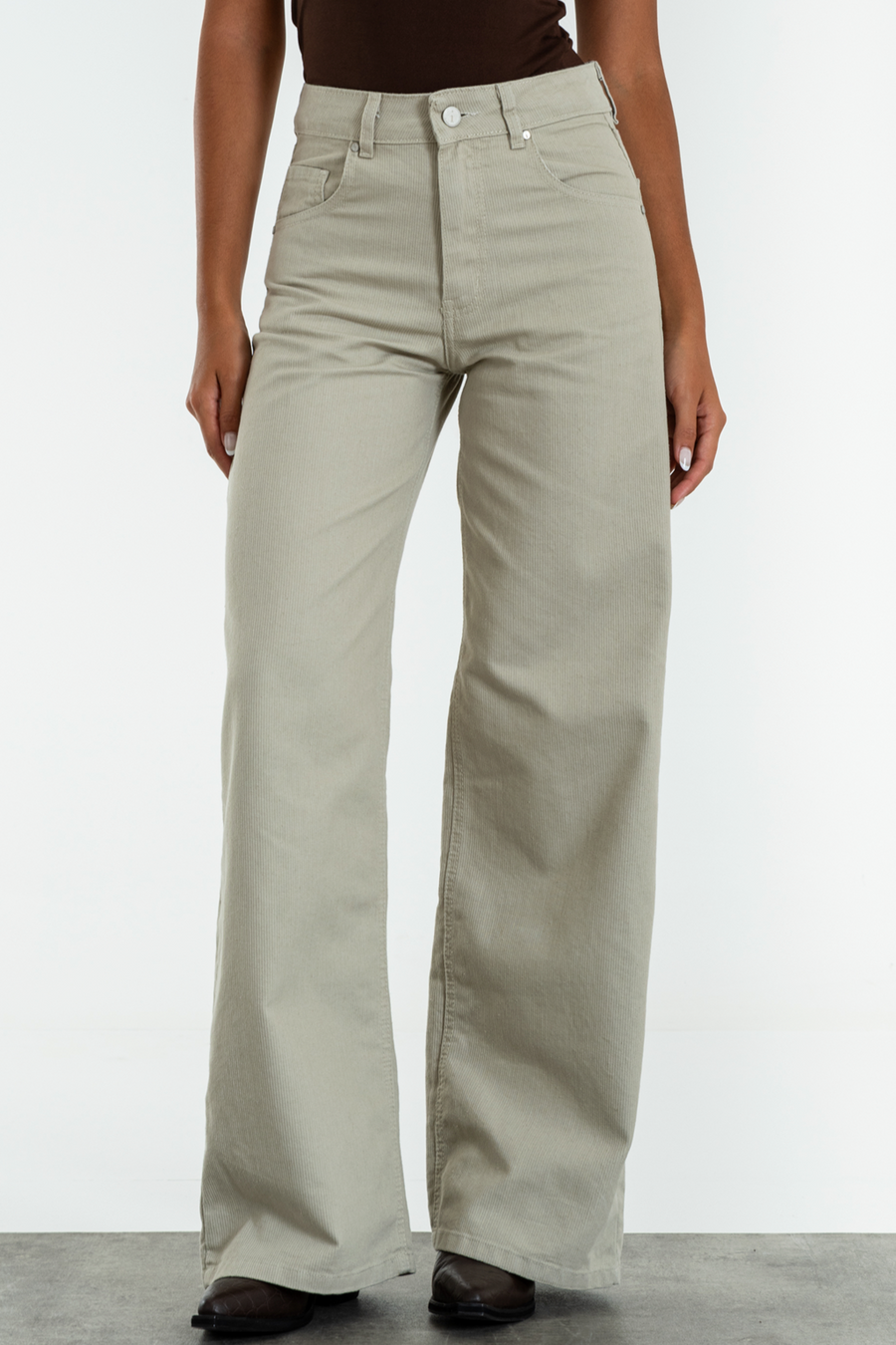 ISOS WIDE LEG RIGIDO CLASICO TIRO ALTO CORDEROY BEIGE 36
