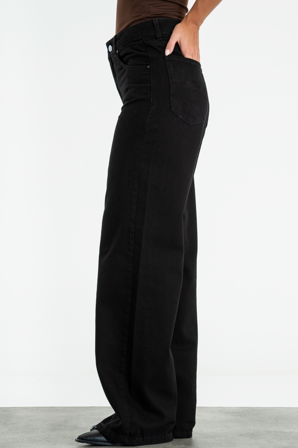 ISOS WIDE LEG RIGIDO CLASICO TIRO ALTO NEGRO
