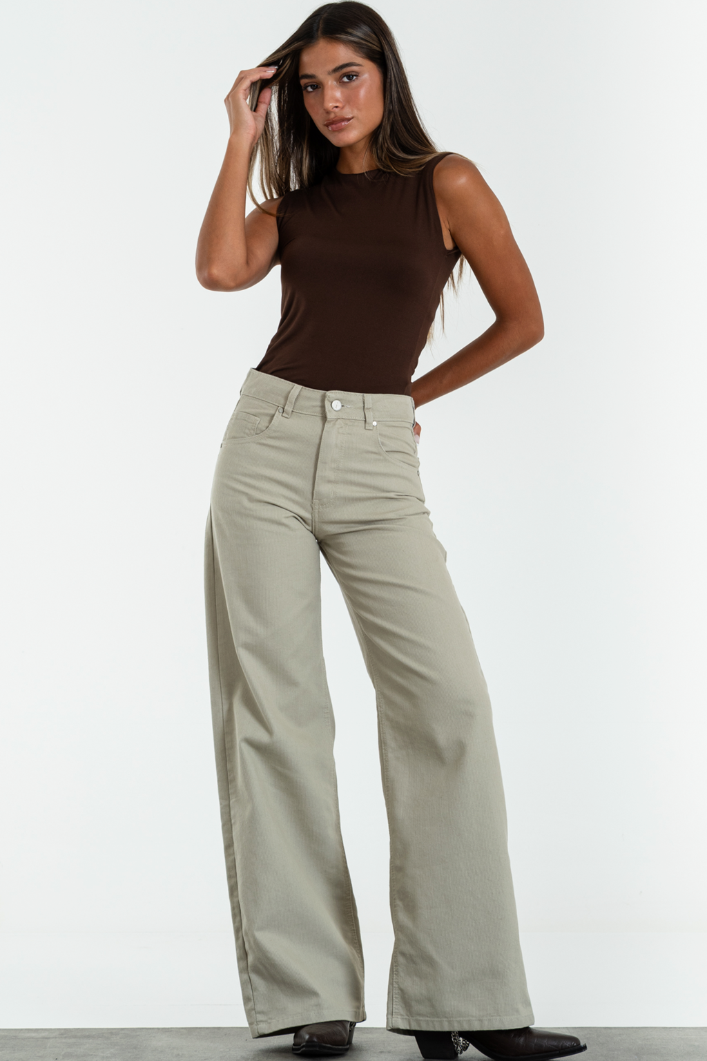 ISOS WIDE LEG RIGIDO CLASICO TIRO ALTO CORDEROY BEIGE 36