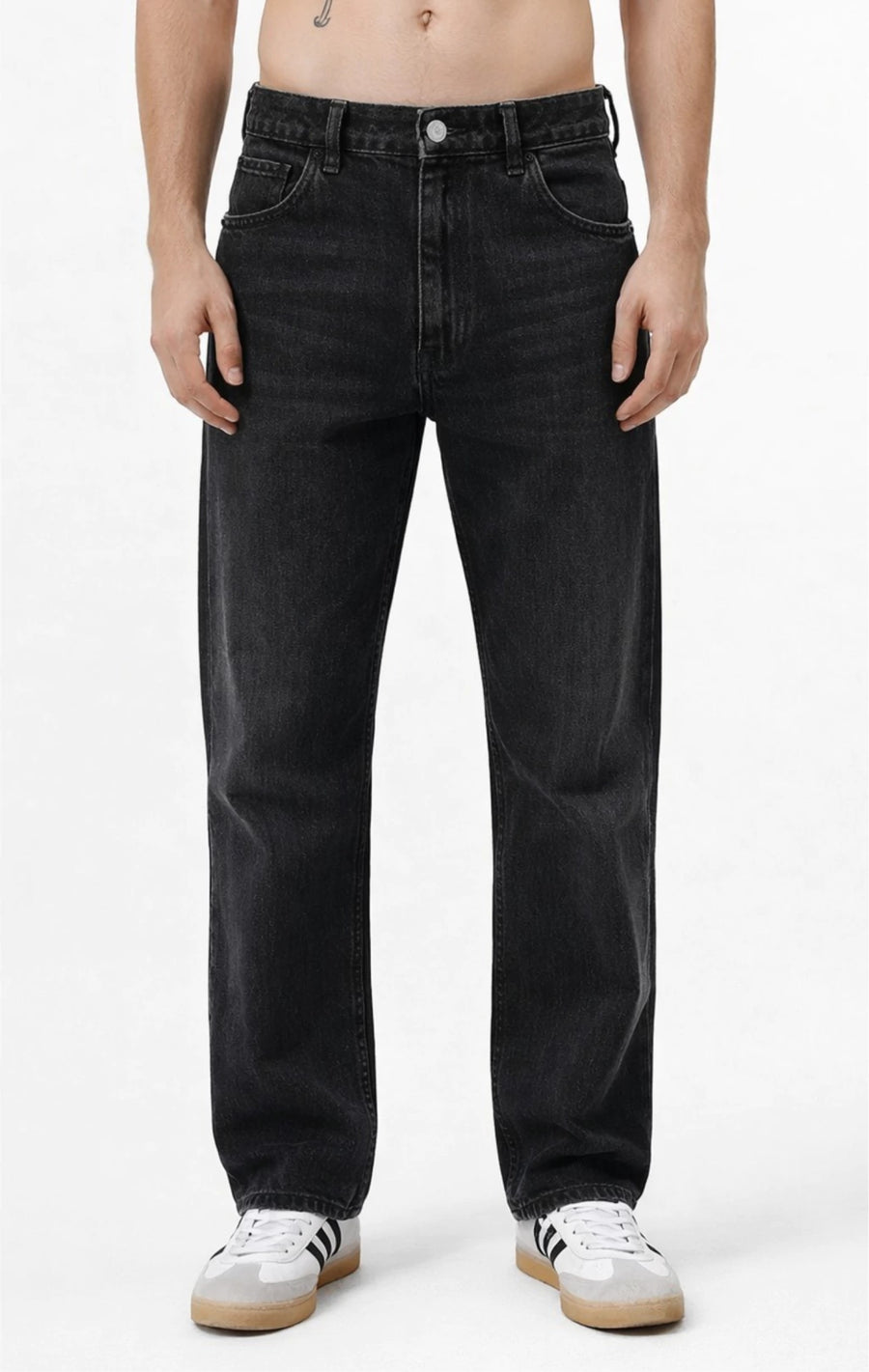 JEANS RECTO RÍGIDO NEGRO 42