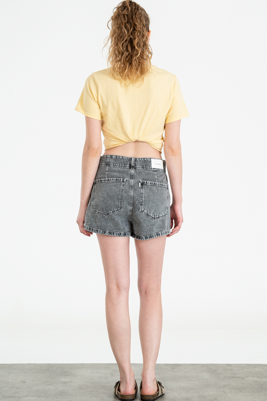 ISOS SKORT GRIS WASHED