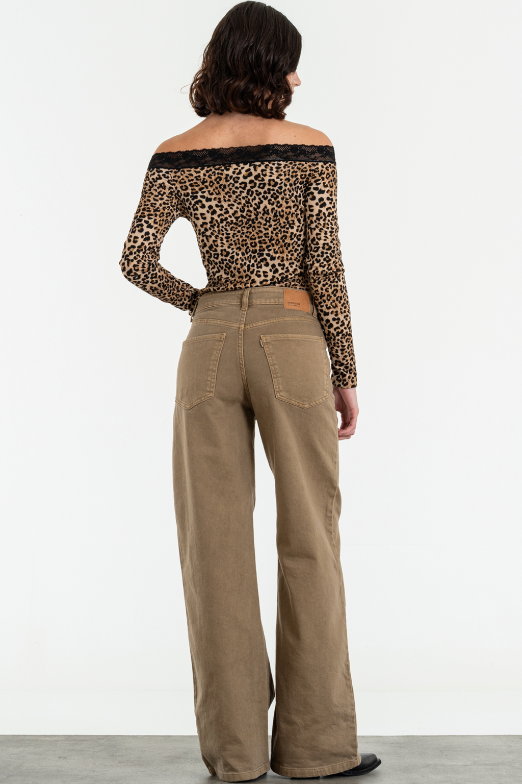 ISOS WIDE LEG JEANS CONFORT RUEDO NORMAL BEIGE