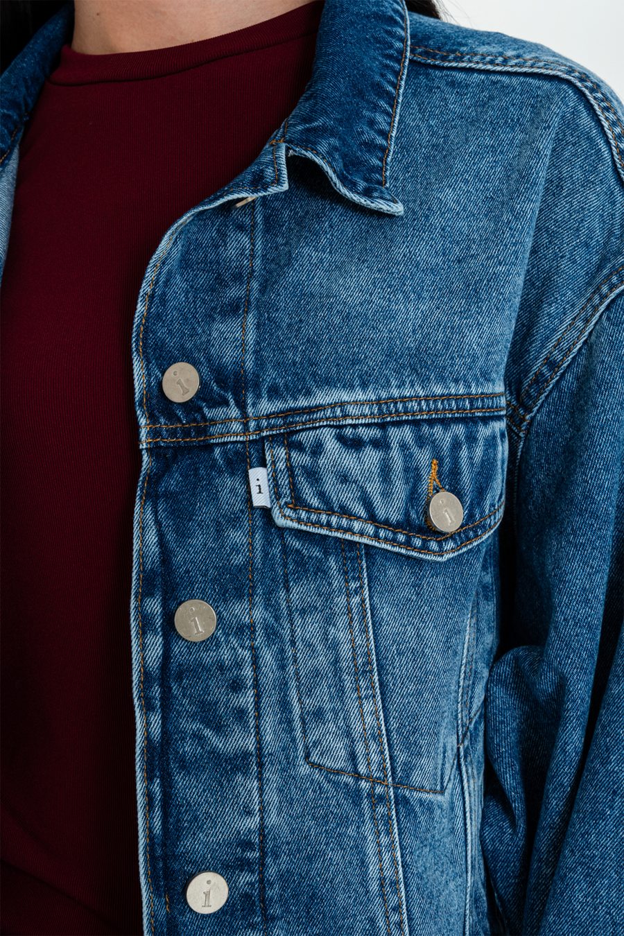 ISOS CAMP DE JEANS CORTE BOXY AZUL