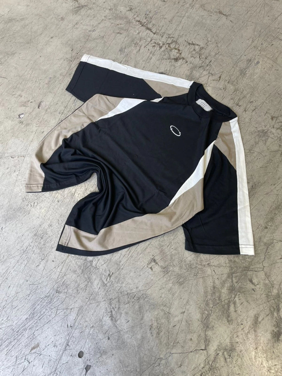 REMERA C/ RECORTES NEGRO XL