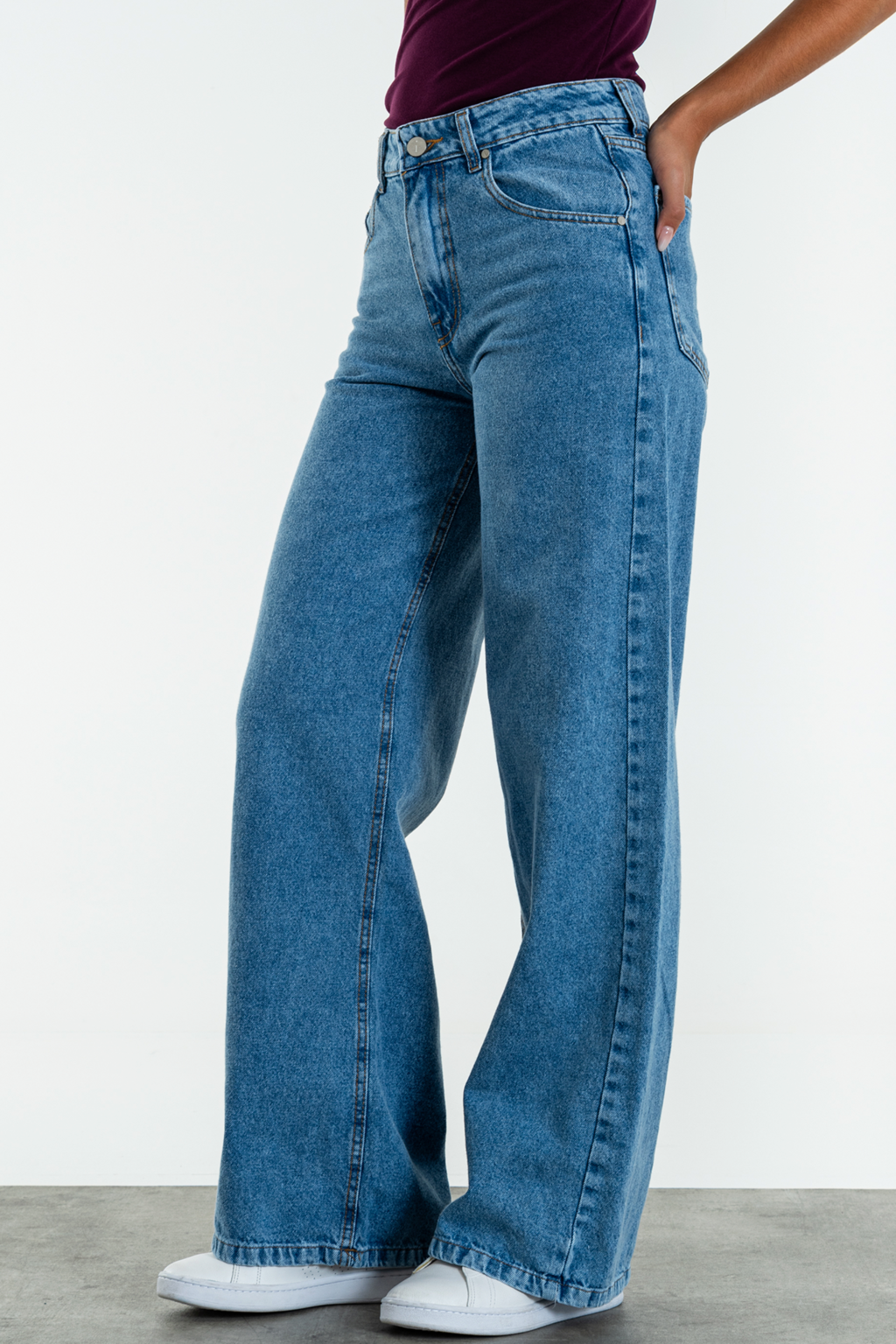 ISOS JEANS AZUL MEDIO CLASICO TIRO ALTO