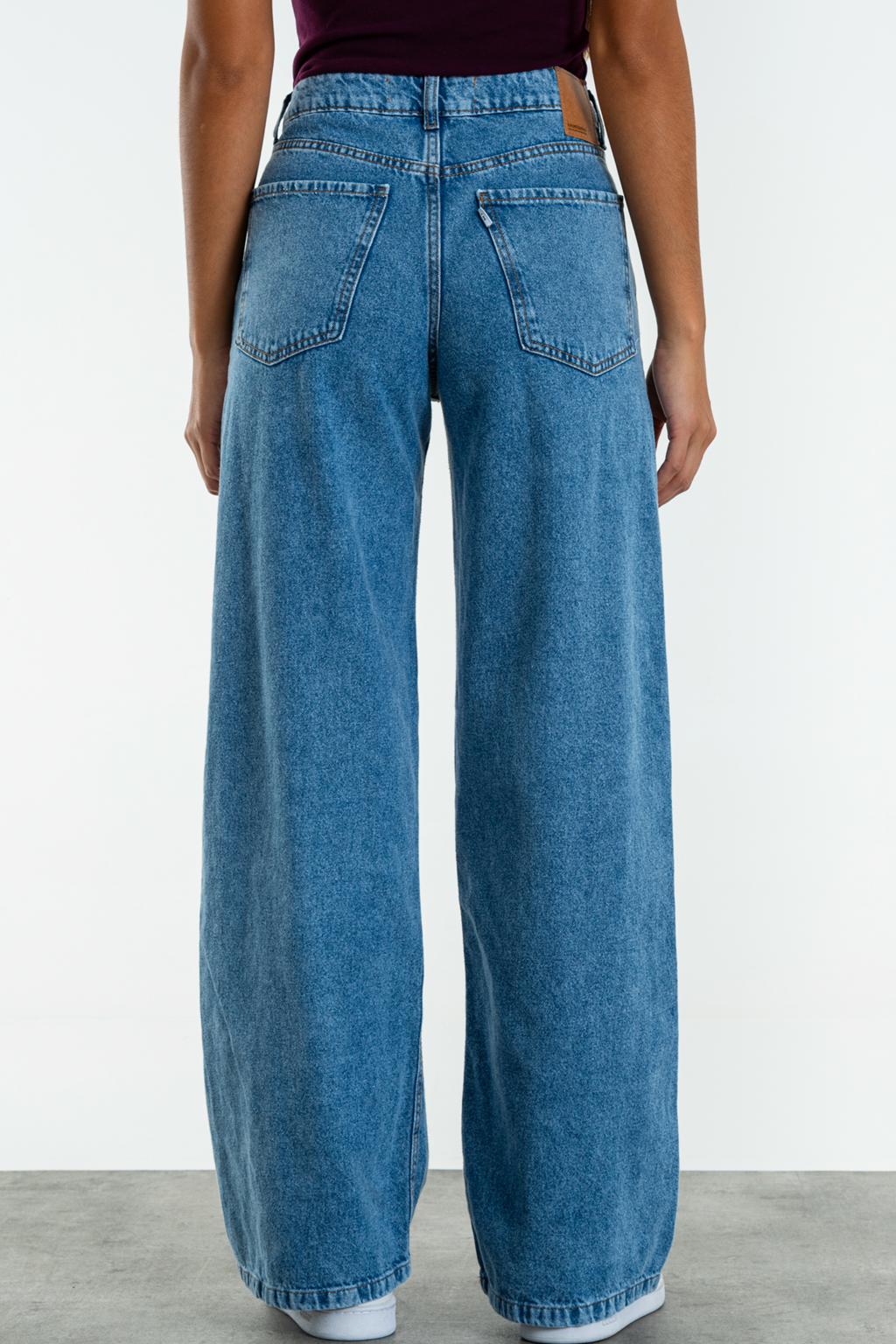 ISOS JEANS AZUL MEDIO CLASICO TIRO ALTO