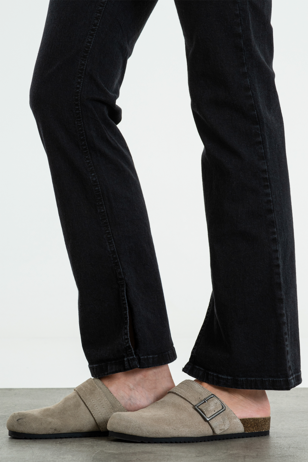 ISOS FLARE ELASTIZADO CROPPED TIRO ALTO NEGRO 36