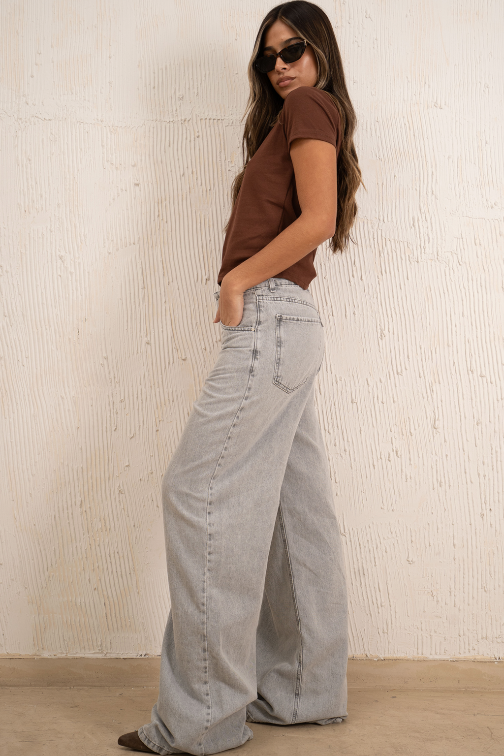 ISOS WIDE LEG TIRO ALTO RIGIDO RUEDO NORMAL GRIS CLARO