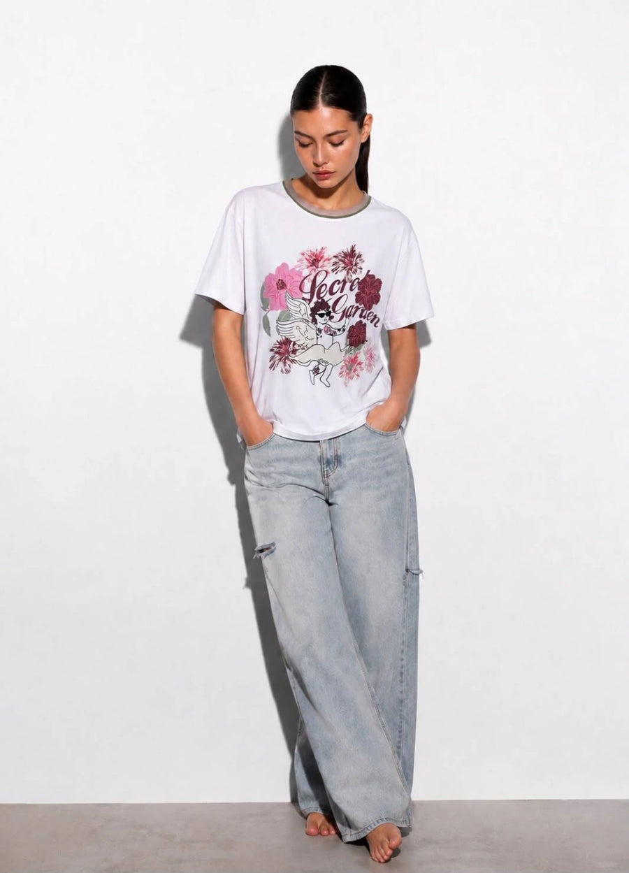 REMERA SECRET GARDEN