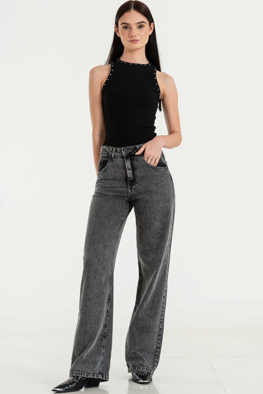 JEANS WIDE LEG NEGRUZCO RÍGIDO ISOSTASIA